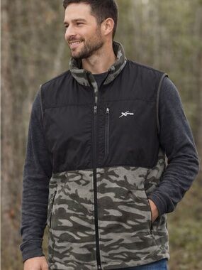 Bass Pro Shops XPS Performance Series Men’s XXL Full Zip Camo Fleece Vest
